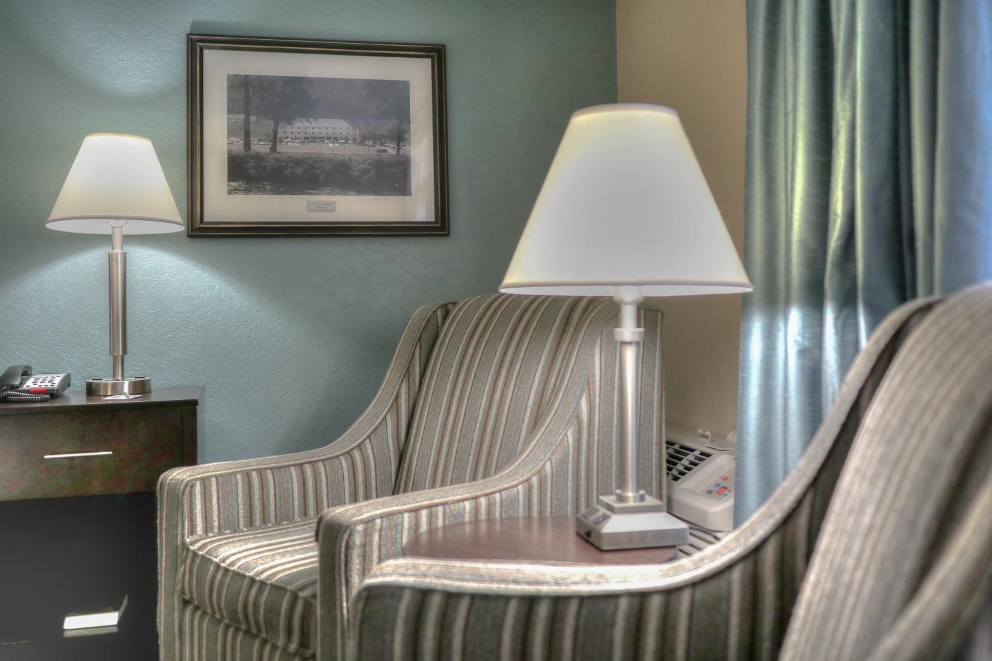 Greystone Lodge On The River Гетлинбург Екстериор снимка